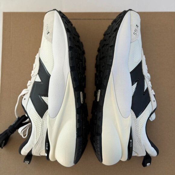 Figs New Balance 3447 in Cream, Size 8.5 - Picture 5 of 11